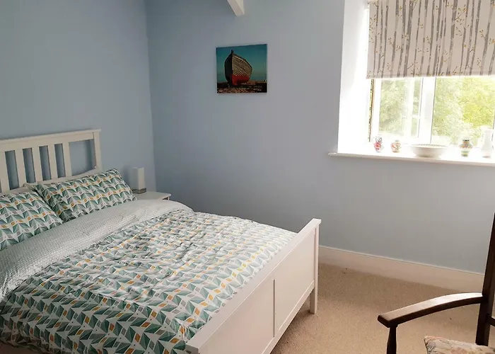 3 Lymbrook Cottage